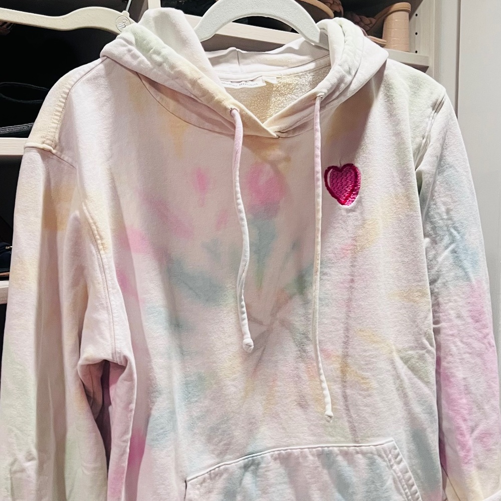 Roller Rabbit Tye-dye sweatshirt with heart patch size medium